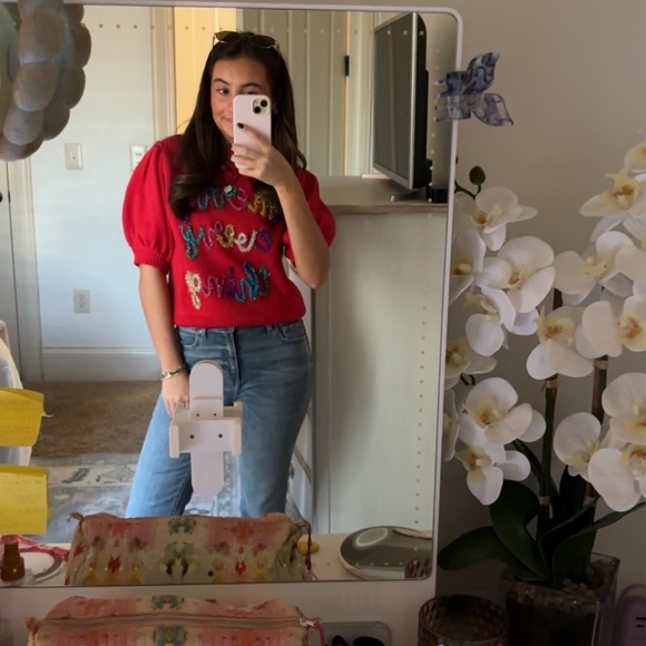 Meet your Posher, Isabella - Picture 2 of 3